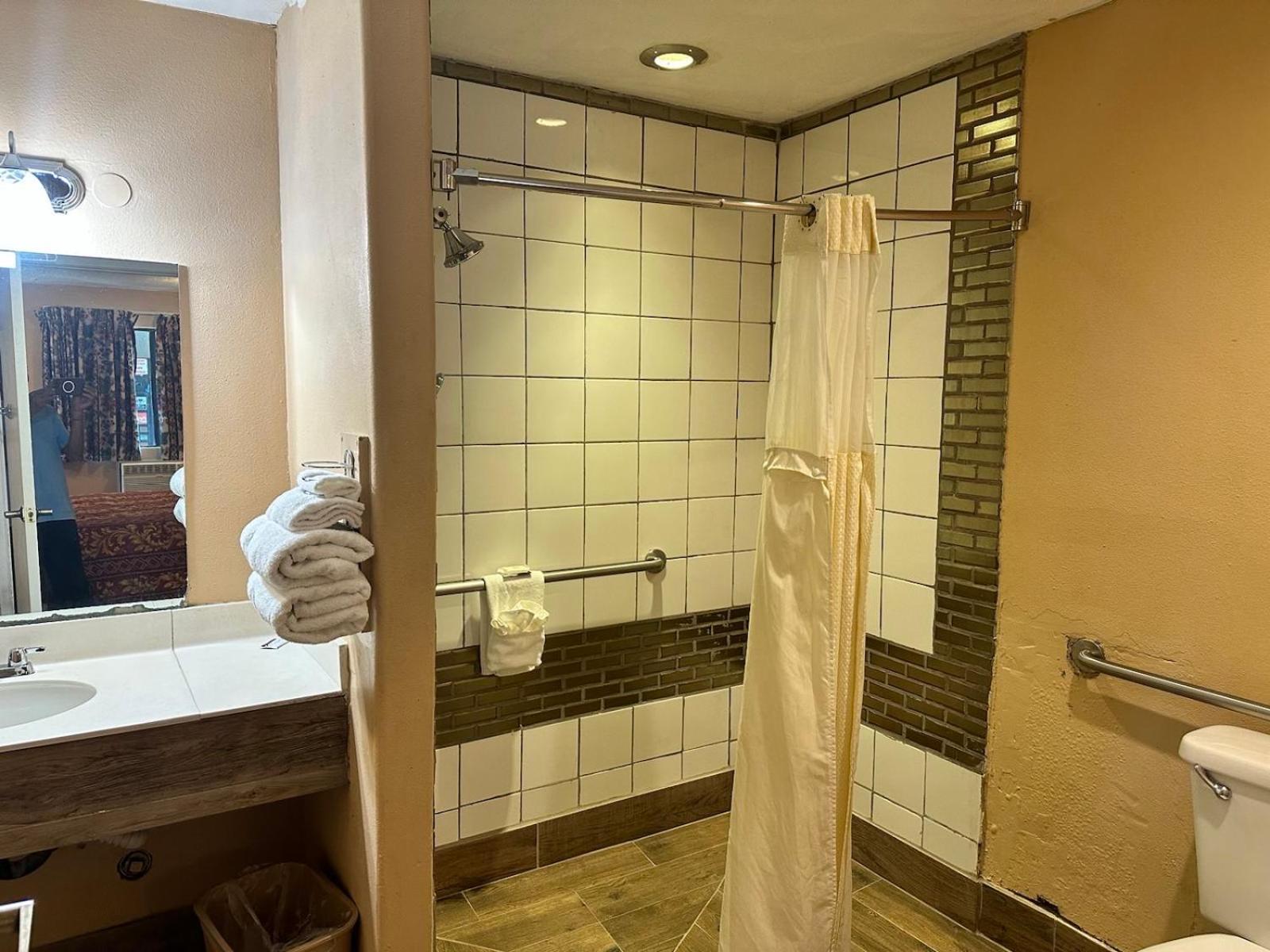 Highland Inn Екстер'єр фото